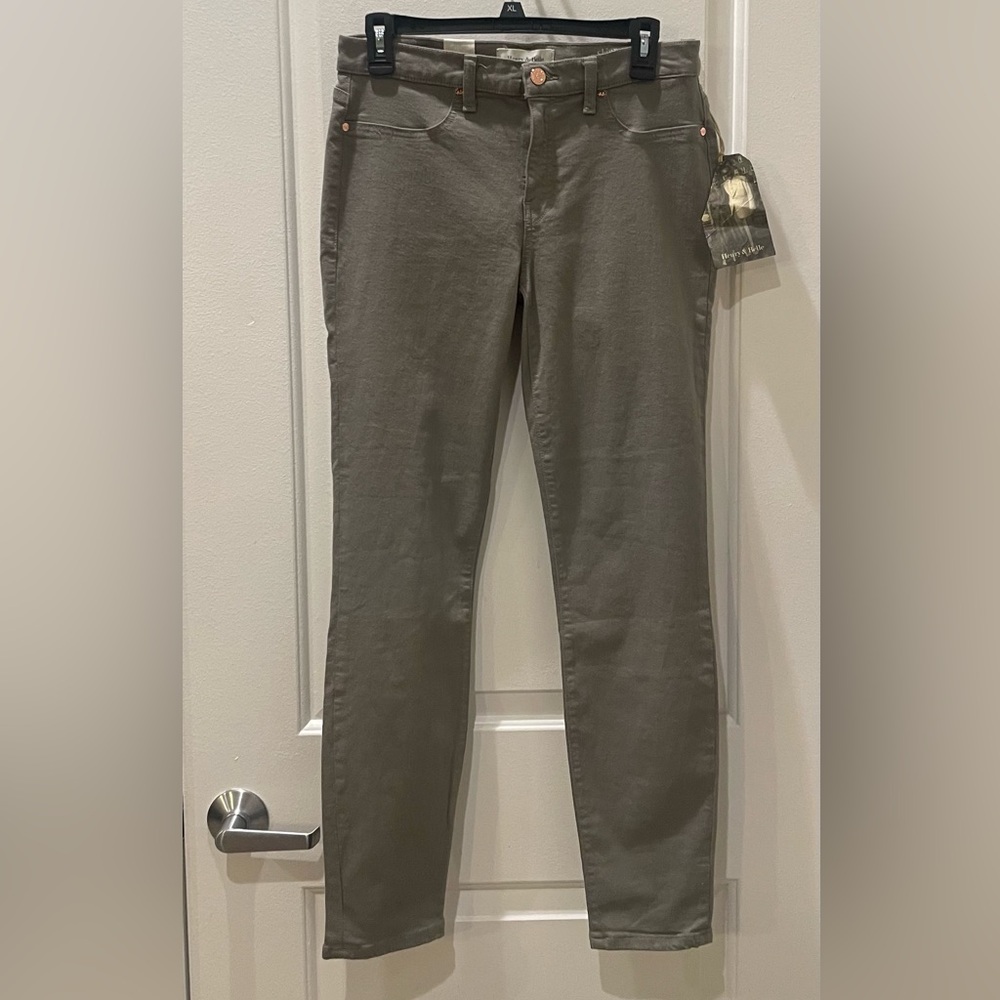 NEW…Henry & Belle Super Skinny Ankle Gray Jeans